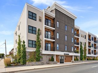 1133 N Shore Rd #304, Revere, MA 02151