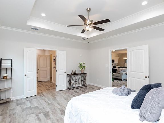 5th image of 137 Shoalwater Way