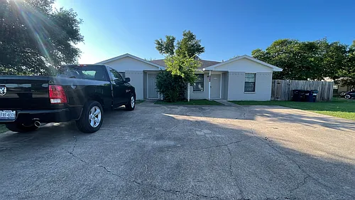 1603 Mossglenn Cir Photo 1