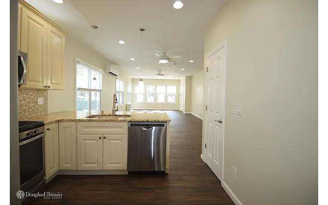 Rented by Douglas Elliman | media 48