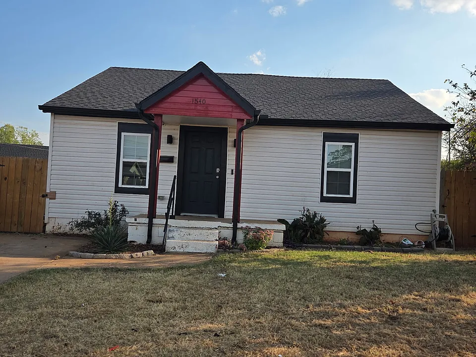 1540 NE 29th St