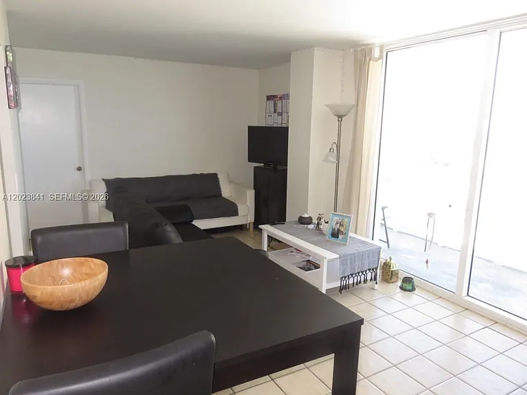 2457 Collins Ave #1602 — Photo 7