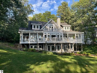 2697 Forest Lodge Dr, Traverse City, MI, 49685