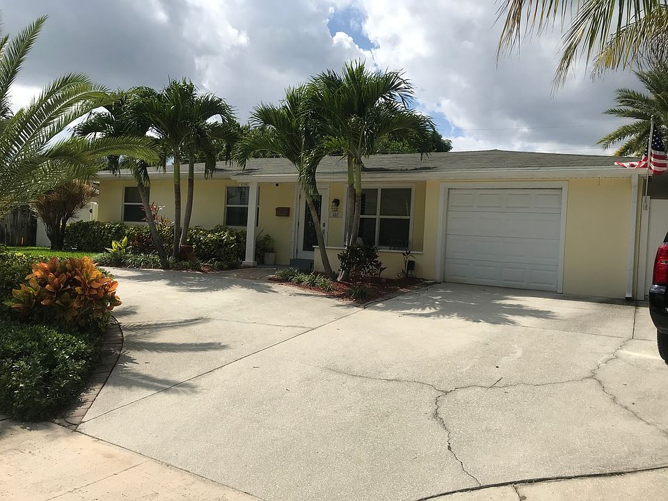 1st image of 657 Fairwind Dr
