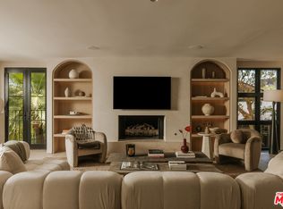 1417 Bluebird Ave, Los Angeles, CA 90069