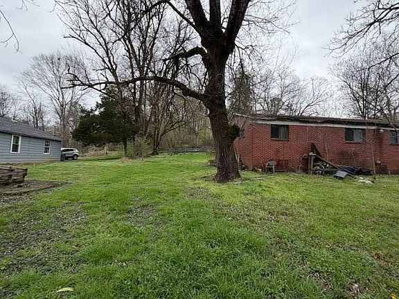 3rd image of 7405 Harper Rd