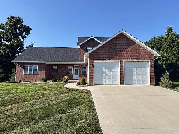 2nd image of 1041 E Nicholas Ln