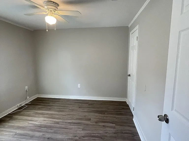 5825 Sledge St — Photo 12