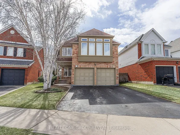 37 Wetherburn Dr, Whitby, ON L1P 1M7