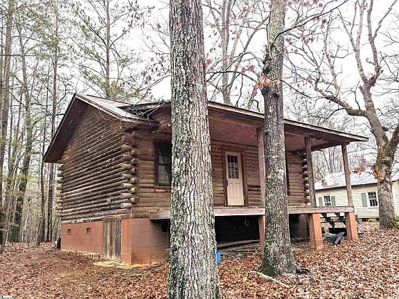 2nd image of 150 Knollview Rd