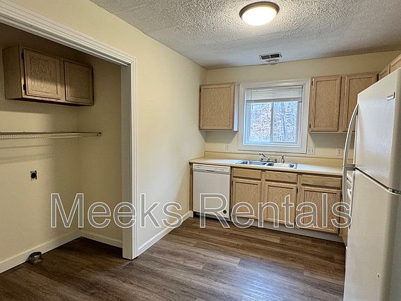 4th image of 109 Botley Ln APT 6