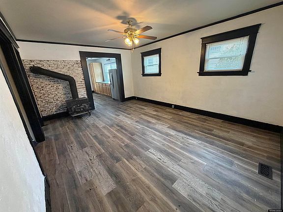 3rd image of 471 W Flaming Gorge Way