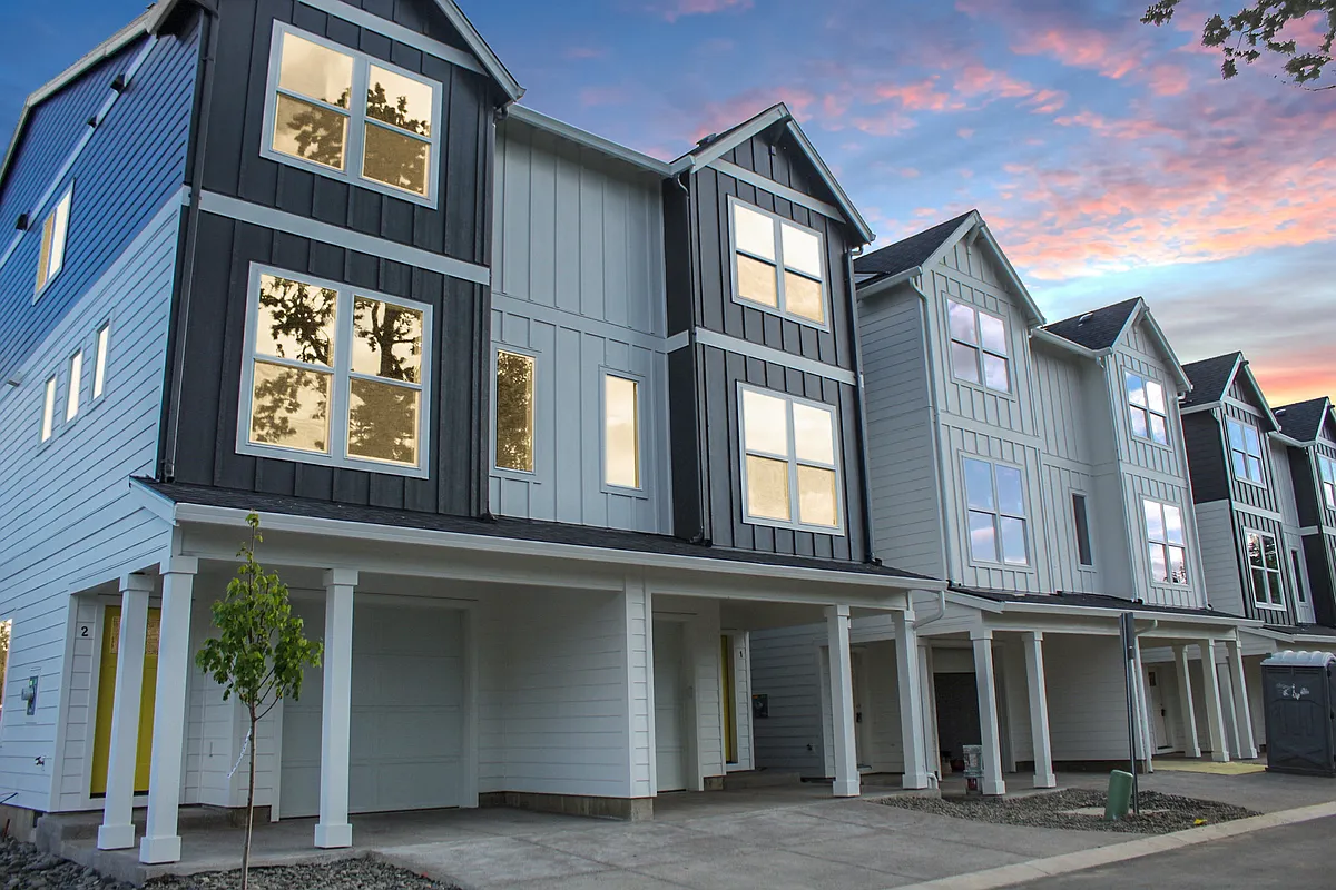 Building Photo - 4271 SW 175th Ave #1-B