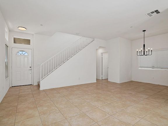 3rd image of 1782 Elm Ave
