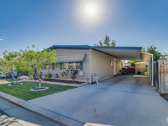 3rd image of 400 E Roberts Ln Space 8