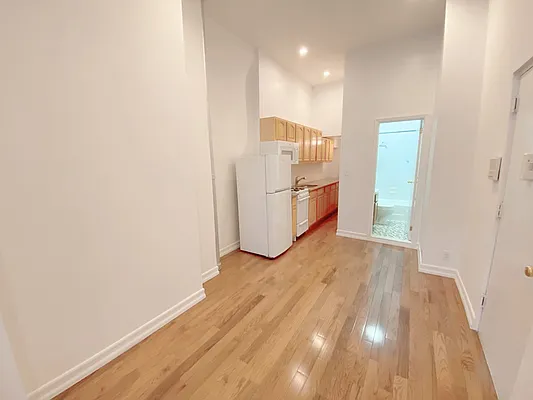 Rented by Berkshire Hathaway HomeServices New York Properties | media 19