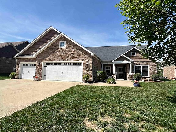 2nd image of 1535 Foxhaven Dr