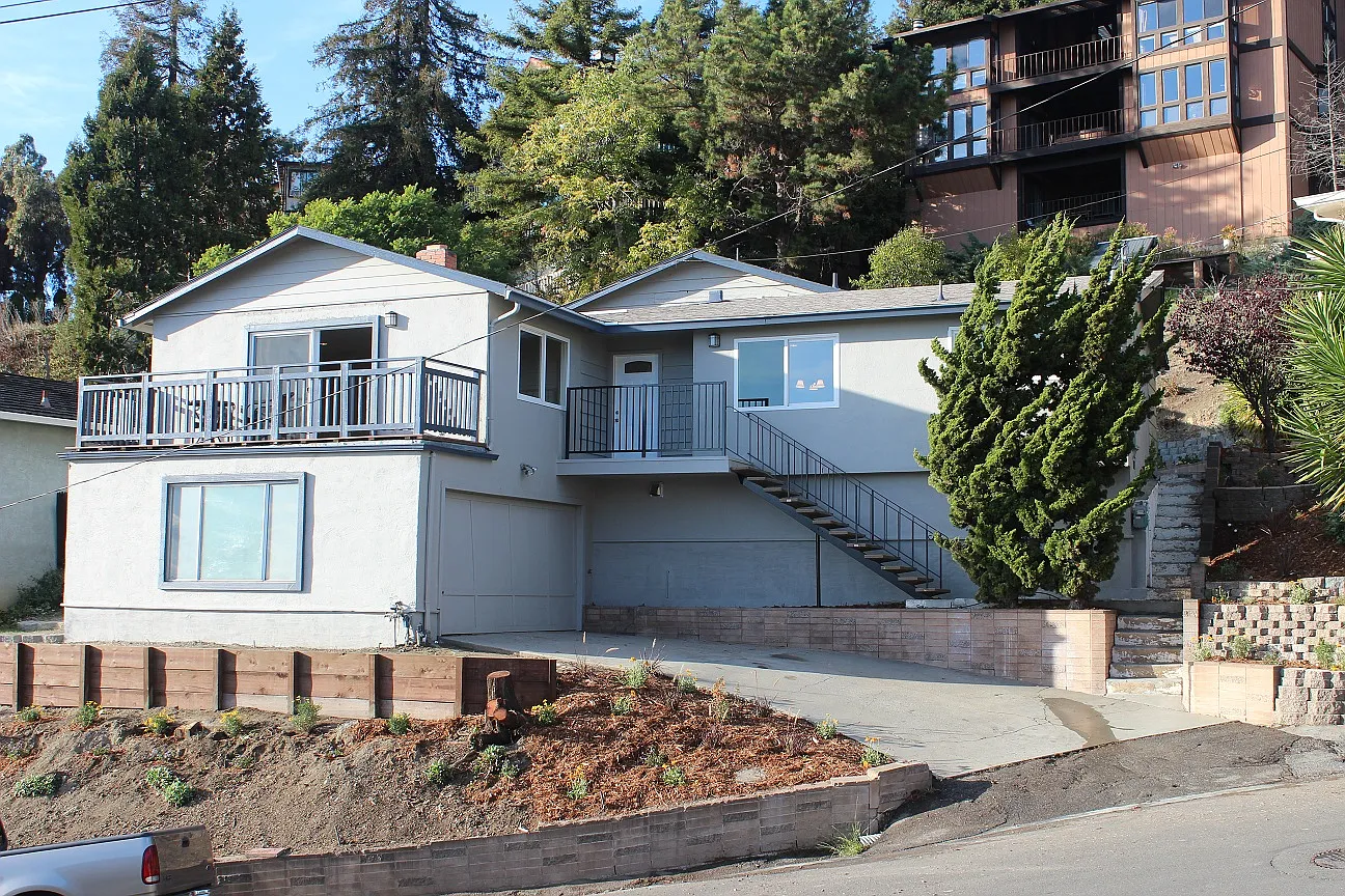 2201 170th Ave photo 1