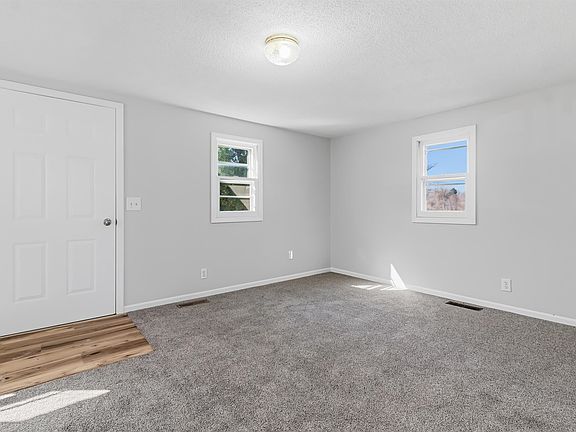 4th image of 218 W South K St