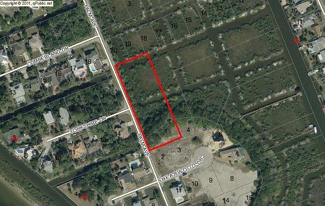 1st image of 2449 Palm Ave
