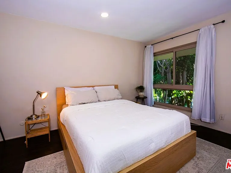 6001 Canterbury Dr #303 — Photo 18