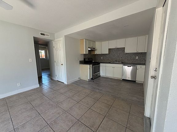 5th image of 10181 De Soto Way