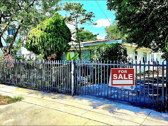 3rd image of 241 NW 32nd St