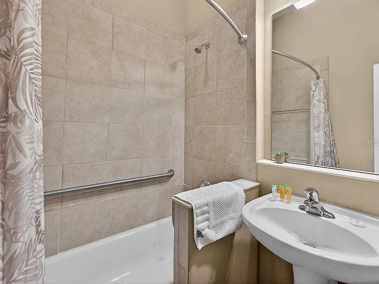 14525 Damai Ln #14525 — Photo 29
