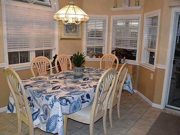 5th image of 1453 Haven Ave #1