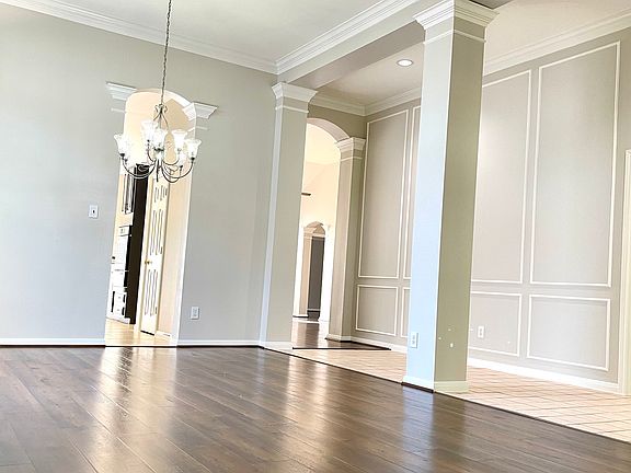 Open spacious Dining and Formal living room leading to kitchen & Family & Study room - great house for entertainment