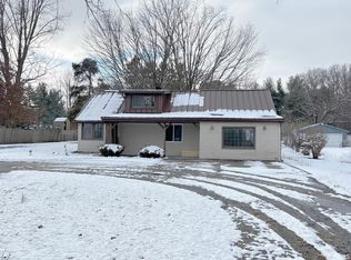 5103 Michigan Rd, Plymouth, IN 46563