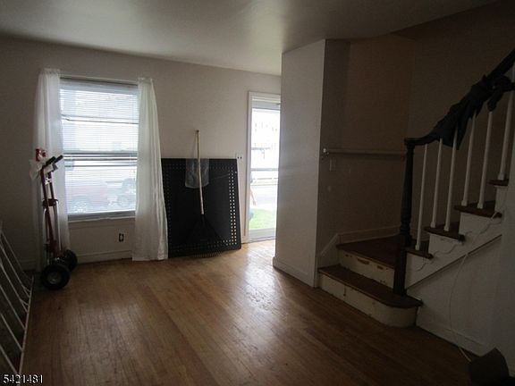 3rd image of 63 Norman Rd