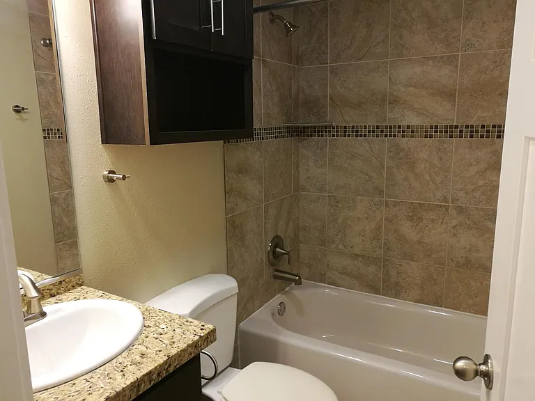 936 S Lincoln St — Photo 11
