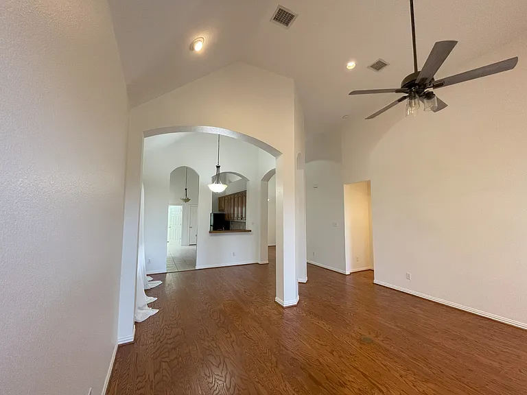 3812 Fairfax Dr — Photo 13