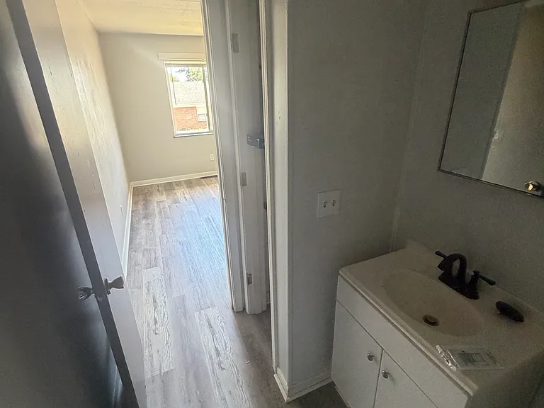 2628 Saint Charles Ave #2 — Photo 15