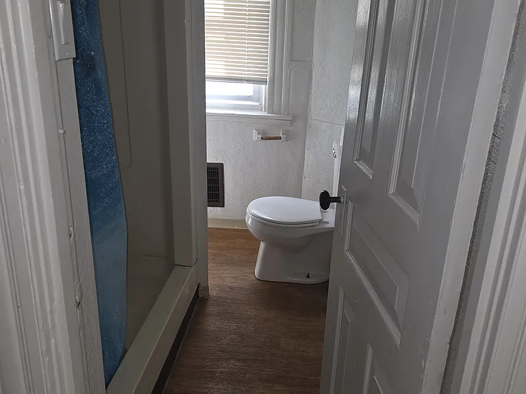442 Eleanor St #2 — Photo 5