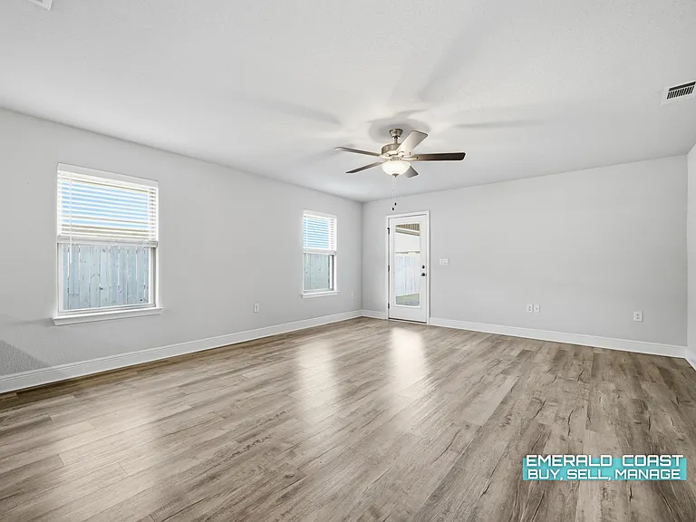 217 Baycliff Dr — Photo 38