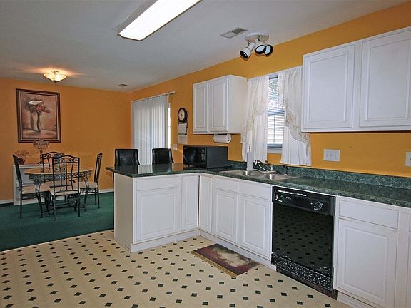 5th image of 1 Taylors St Unit 28