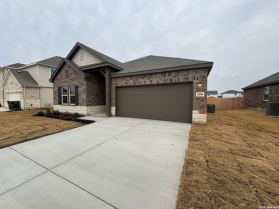 3rd image of 12840 Red Apple Rd.