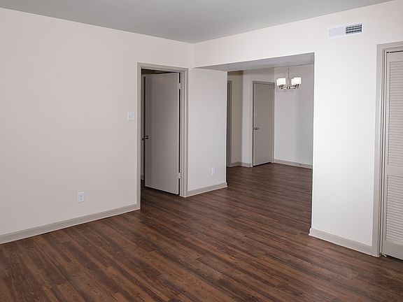 4th image of 5008 Holland Ave APT 15