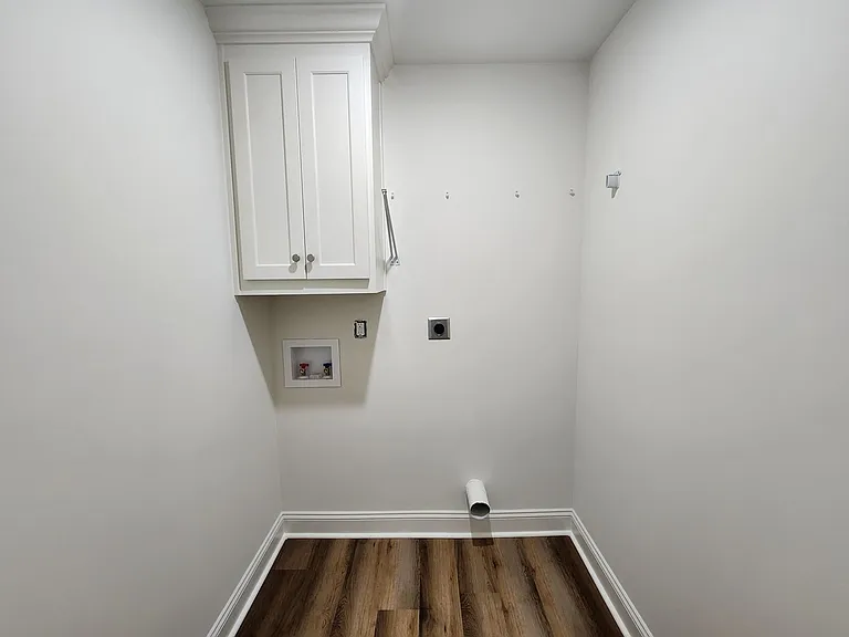 4033 Colbie Way — Photo 10