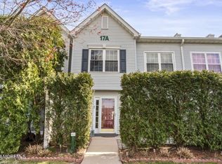 40 Richmond Ct, Tinton Falls, NJ 07712