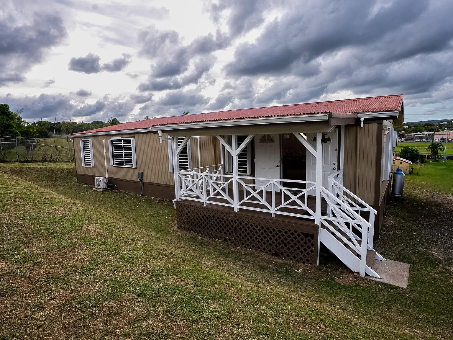 3 bed, $2,700 — Photo 1