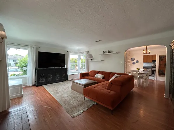 2190 Oregon Ave, Long Beach, CA 90806