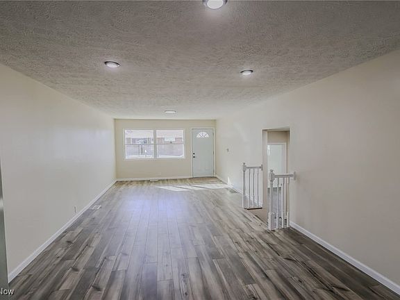 2nd image of 1507 23rd St