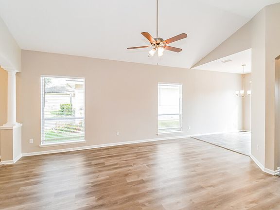 5th image of 2620 Creekfront Dr