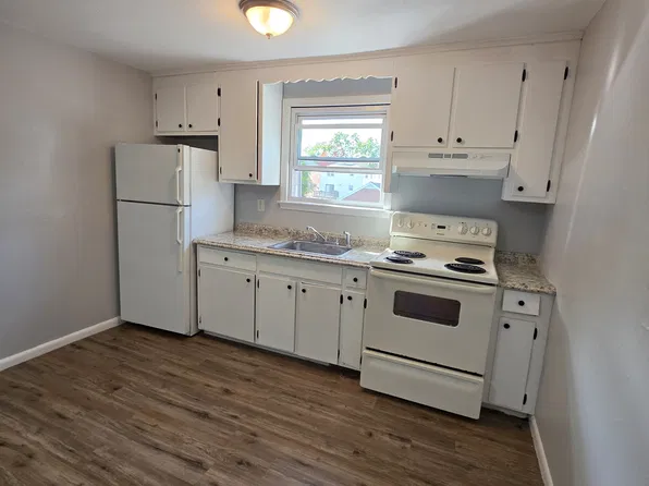 60 Long St APT E, New Britain, CT 06051