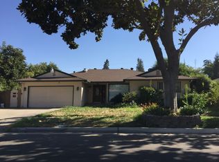 1285 E Almendra Dr, Fresno, CA