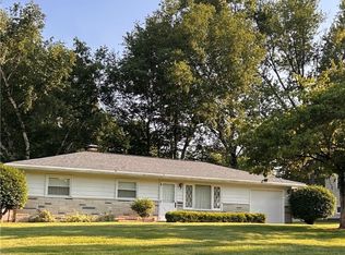 4511 Warwick Dr N, Canfield, OH