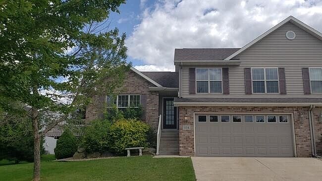 1st image of 104 Maria Ln